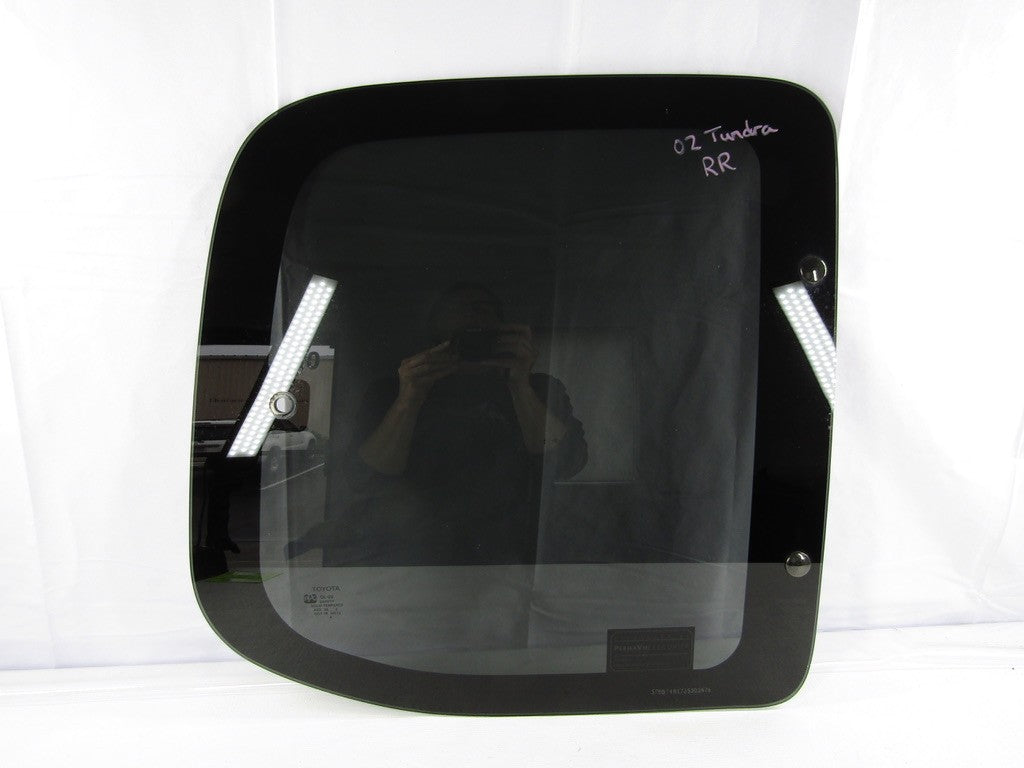 2000-2006 Toyota Tundra Extended Cab Right Rear Door Window Glass OEM