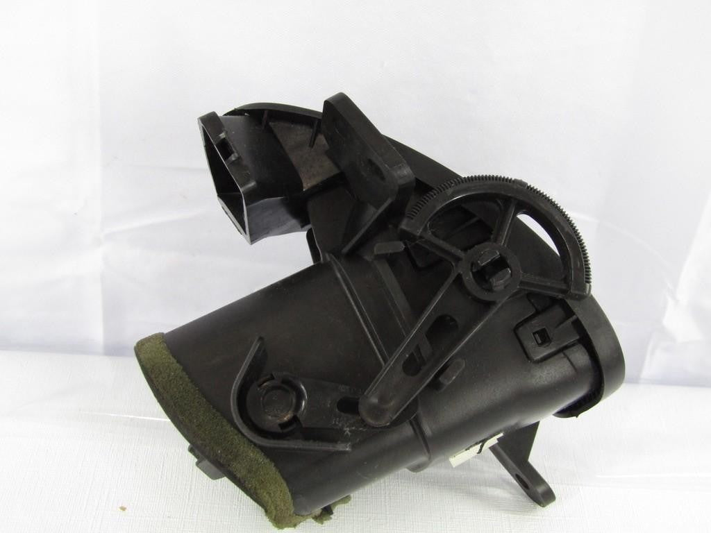 2000-2006 Toyota Tundra Right Outer Dashboard Air Vent OEM