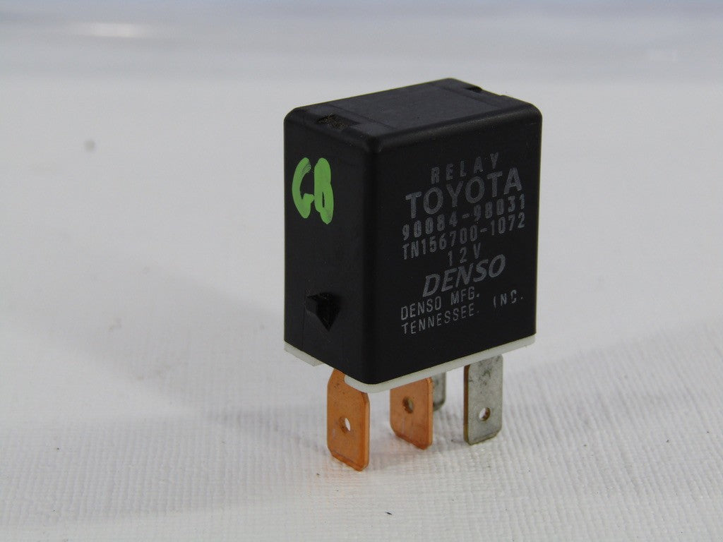 2000-2006 Toyota Tundra Relay Denso 90084-98031 OEM -Used-