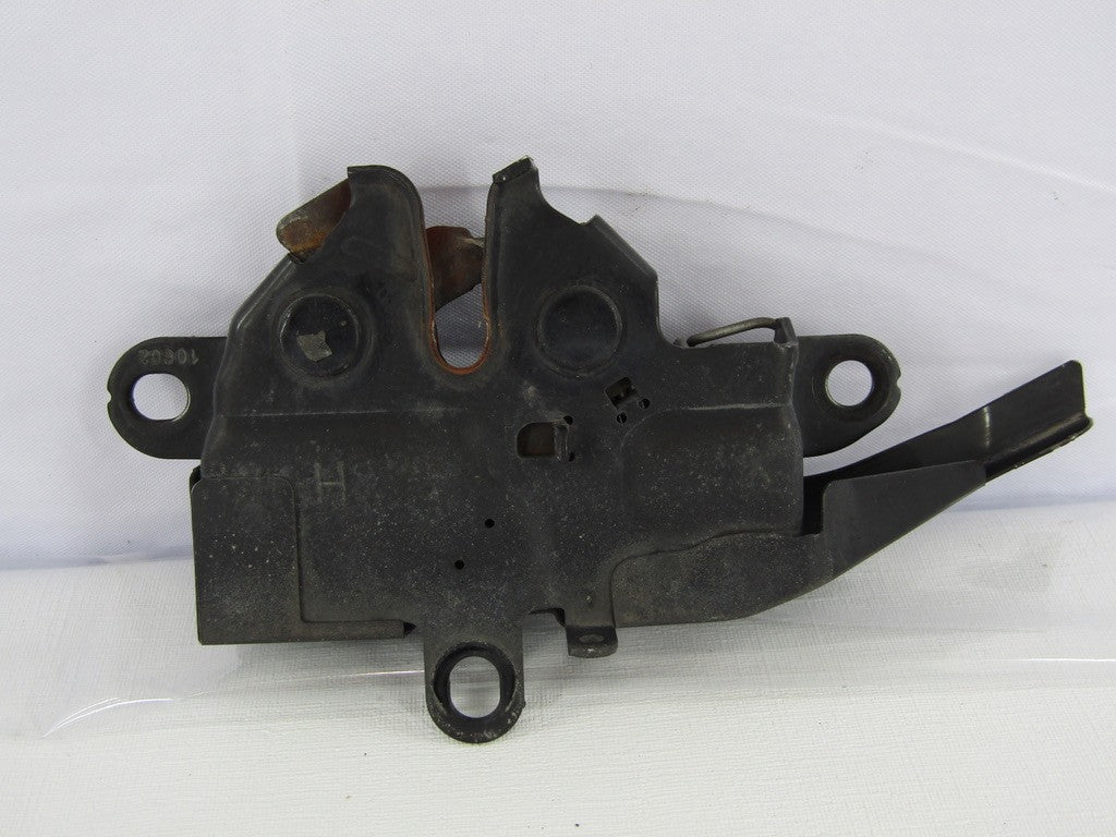 2000-2006 Toyota Tundra Front Hood Latch OEM