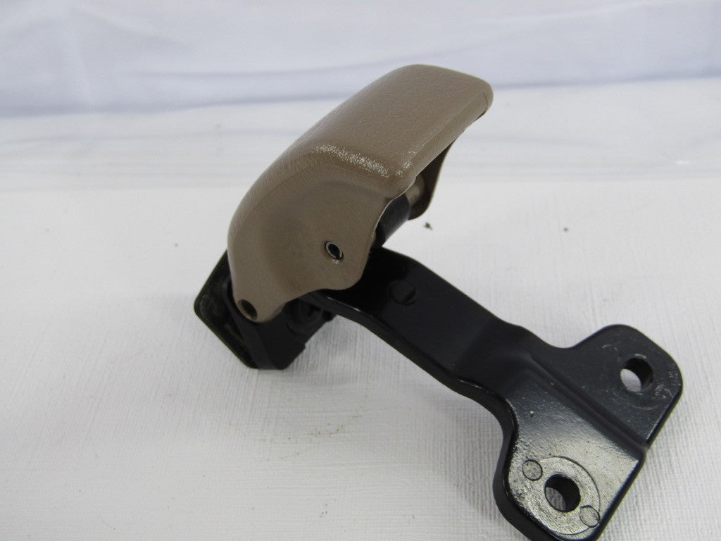 2000-2006 Toyota Tundra Pickup Truck Left Quarter Window Buckle Latch Lock OEM