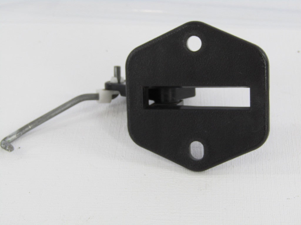 2000-2006 Toyota Tundra Access Cab Rear Right Door Lock Operating Rod Latch