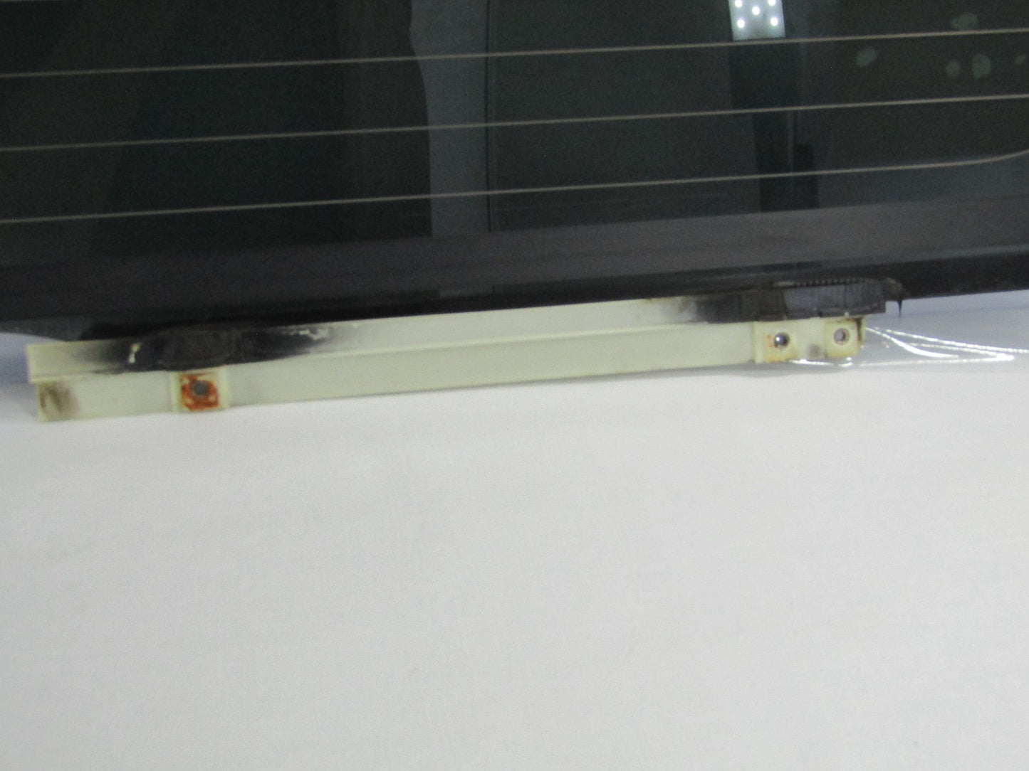 2000-2007 Toyota Sequoia Rear Liftgate Glass OEM -Used- FB21331YPY
