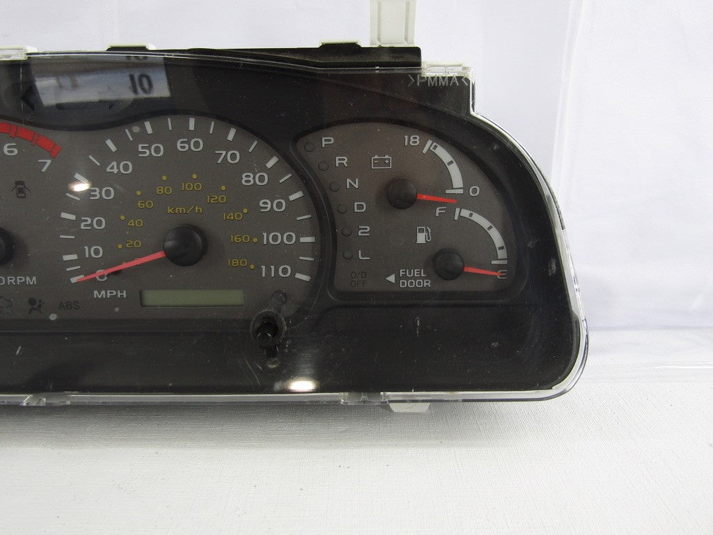 2001-2004 Toyota Sequoia SR5 4X4 Instrument Speedometer Cluster 83800-0C111 OEM