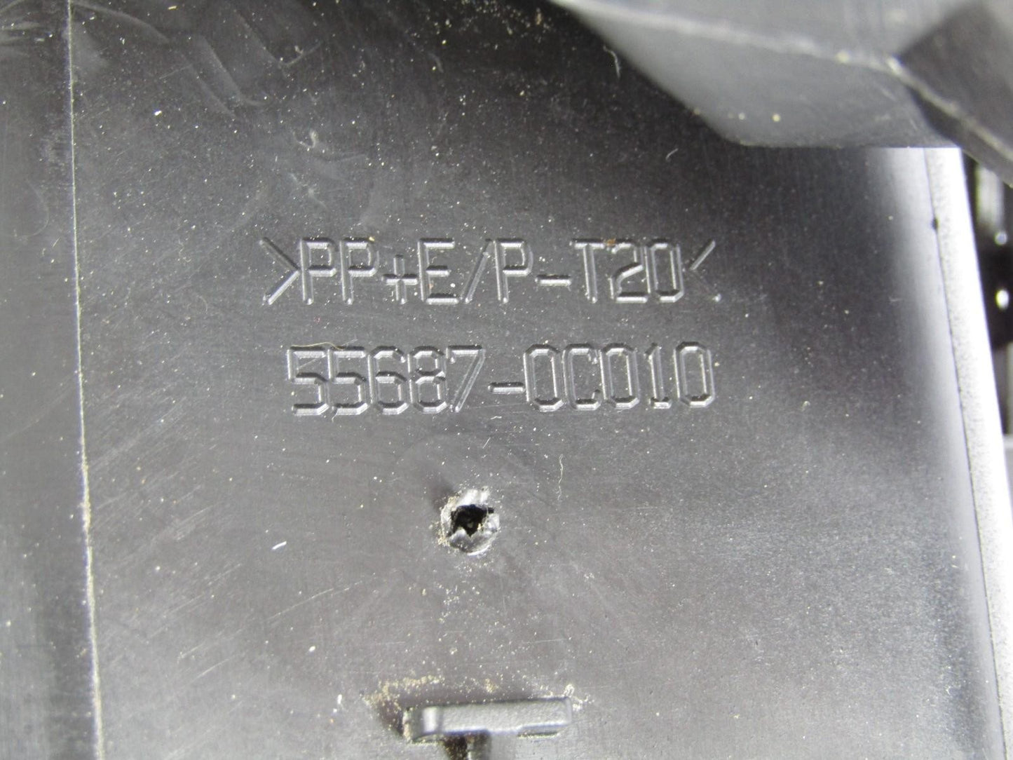 2001-2007 Toyota Sequoia Right Outer Dash Vent OEM