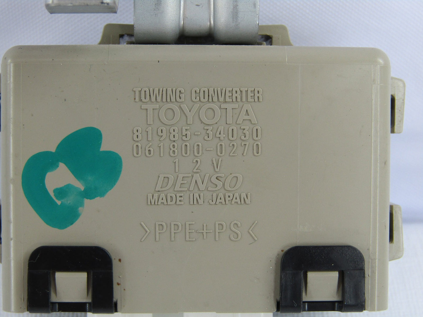 2002-2005 Toyota Sequoia Towing Convertor Module 81985-34030 OEM