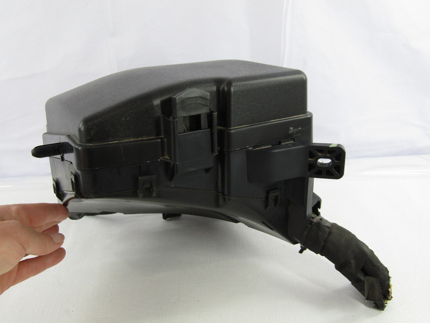 2013-2015 Hyundai Sonata 2.4L Junction Fuse Box Relay Module and Lid OEM