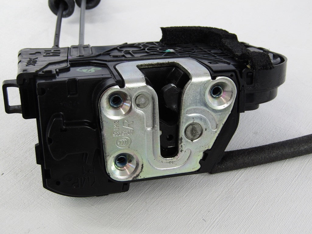 2011-2015 Hyundai Sonata Right Front Door Lock Actuator Latch OEM