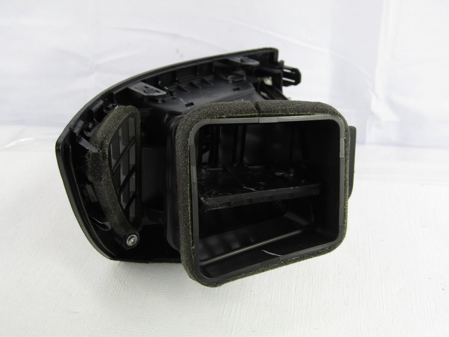 2011-2014 Hyundai Sonata Right Outer Dashboard Air Vent with Side Vent OEM