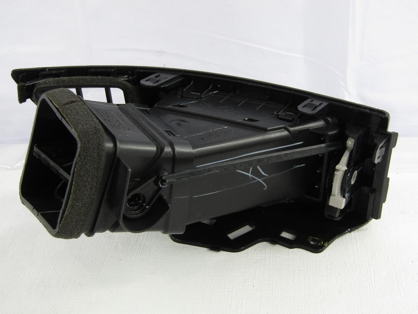 2011-2014 Hyundai Sonata Right Outer Dashboard Air Vent with Side Vent OEM
