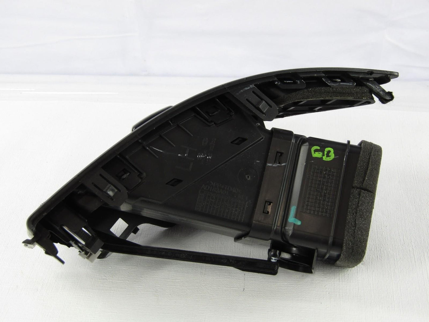 2011-2014 Hyundai Sonata Left Outer Dashboard Air Vent & Side Vent OEM