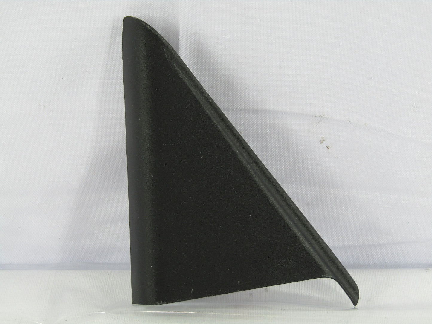 2011-2014 Hyundai Sonata Rear Right Interior Door Molding Corner Cover OEM