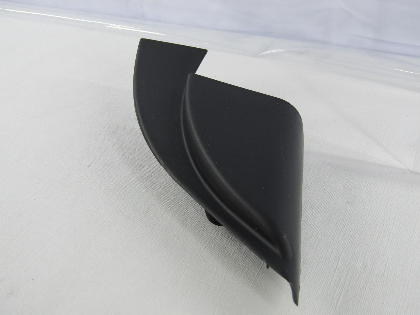2011-2015 Hyundai Sonata Front Left Door Inner Corner Cover 87651-3S000 Trim OEM