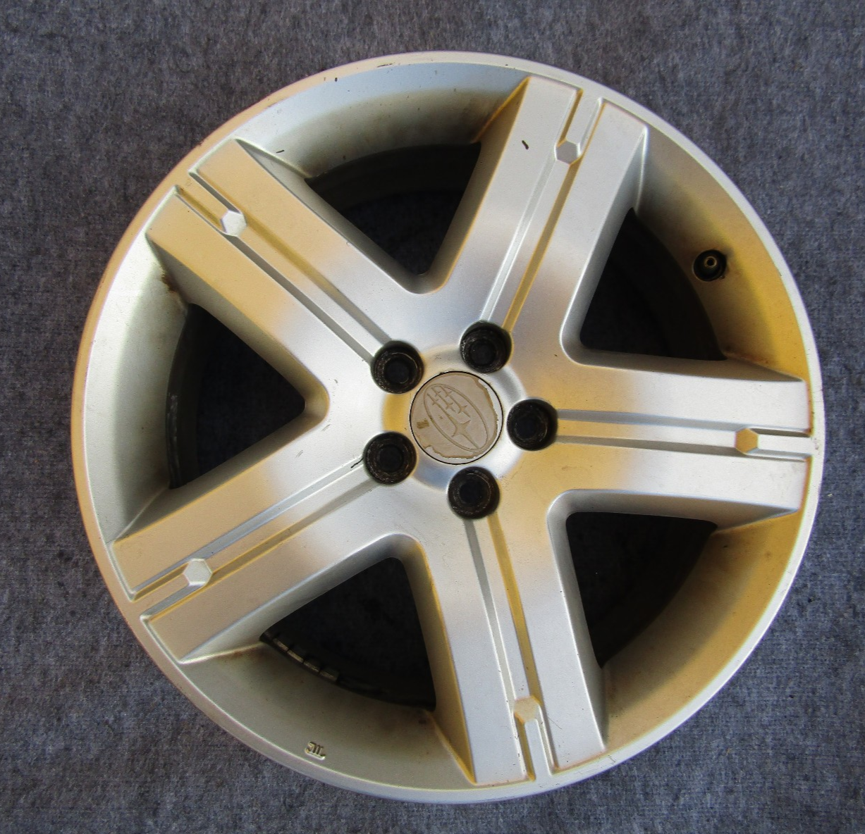 2006-2010 Subaru Forester 17X7 Aluminum Alloy Silver 5 Spoke Wheel 68750 OEM