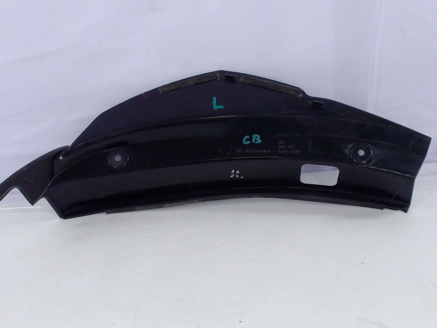 2005-2009 Subaru Outback Rear Left Tail Light Lamp LH Trim Cover OEM