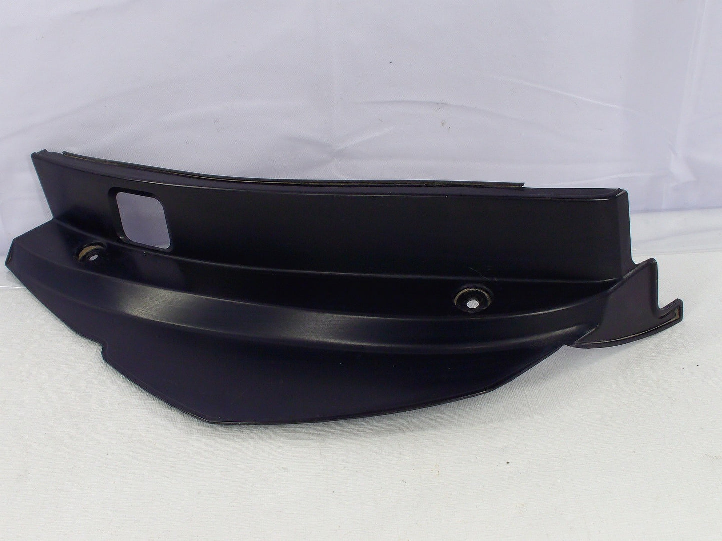 2005-2009 Subaru Outback Rear Right Tail Light Lamp Trim Cover OEM