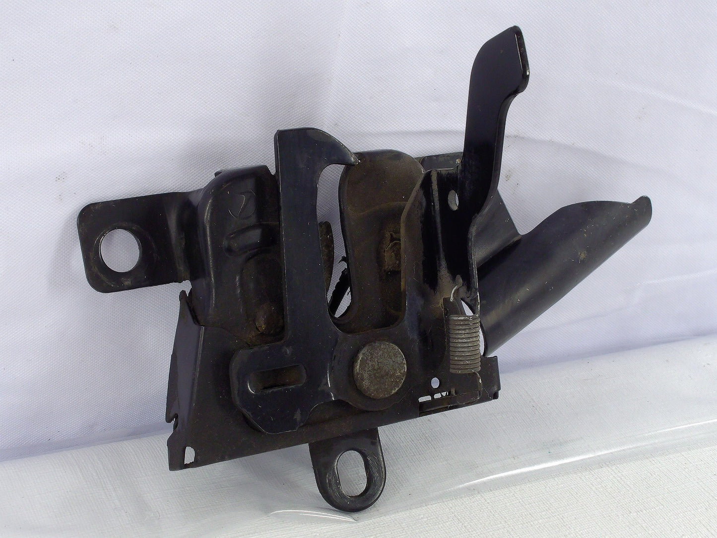 2005-2007 Subaru Outback Hood Latch Lock Release Assembly OEM