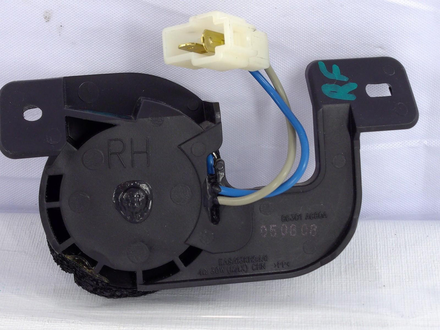 2005-2009 Subaru Legacy Outback Right Tweeter Speaker OEM