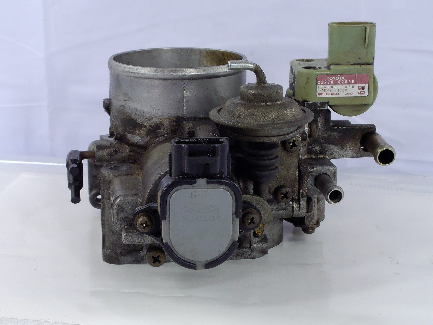 1996-2002 Toyota 4Runner 3.4L Throttle Body Throttle Valve 22270-62050 OEM