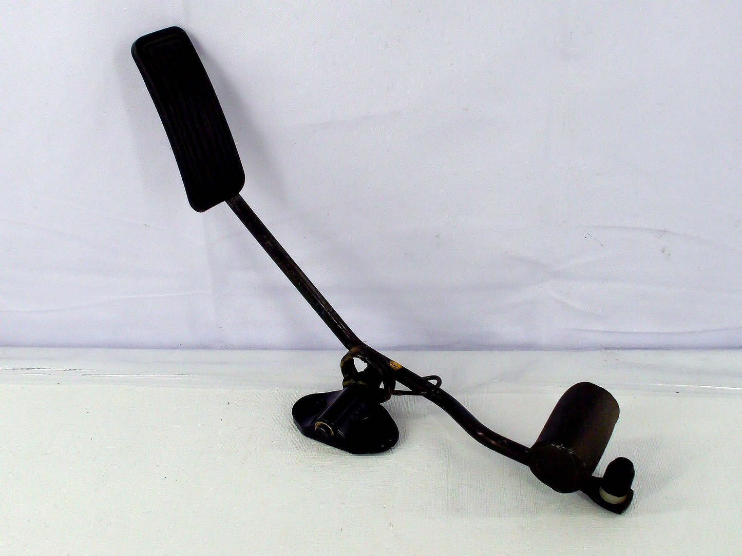 1996-2000 Toyota 4Runner Fuel Gas Accelerator Pedal OEM