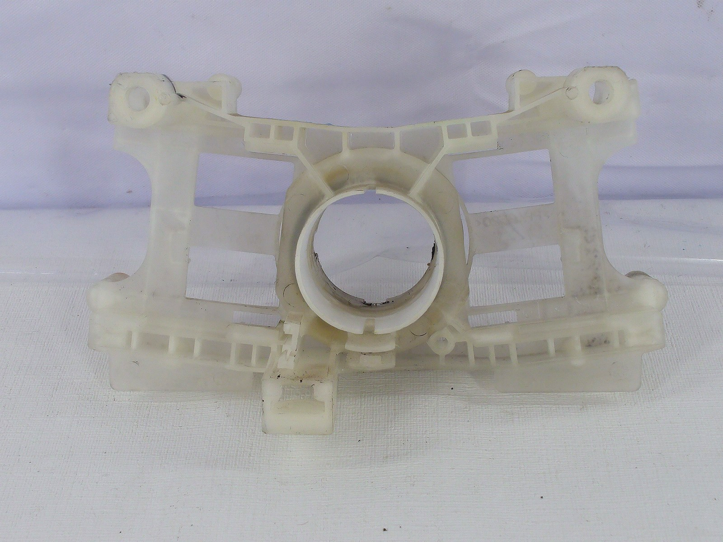 1996-1997 Toyota 4Runner Steering Column Mounting Bracket 84310-35670 OEM