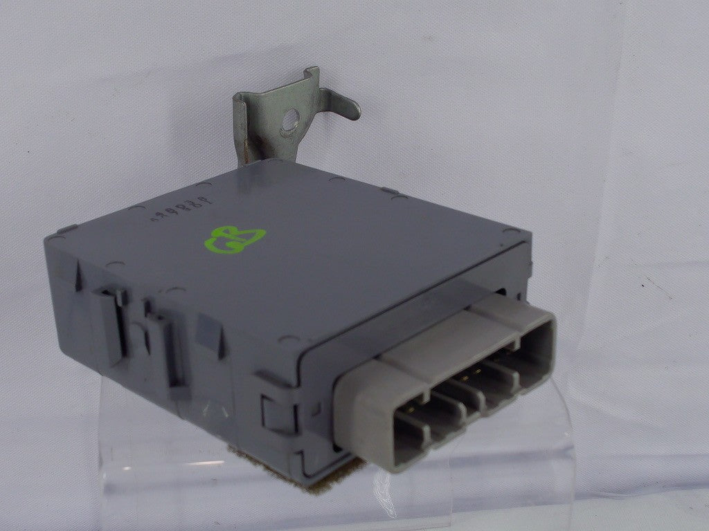 1996 Toyota 4Runner Relay Running Light Control Module 82642-22020 OEM