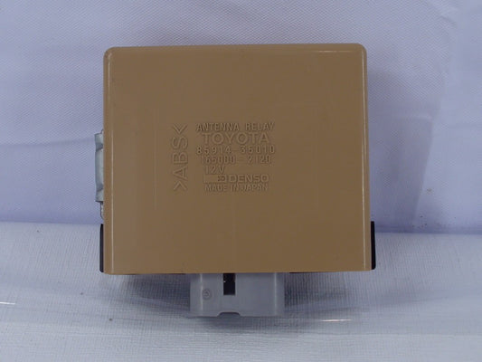 1996-2002 Toyota 4Runner Antenna Relay 85914-35010 OEM