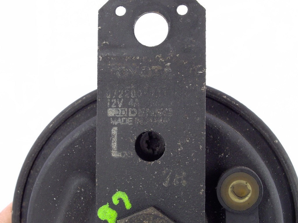1996-2002 Toyota 4Runner Low Pitch Tone Horn OEM