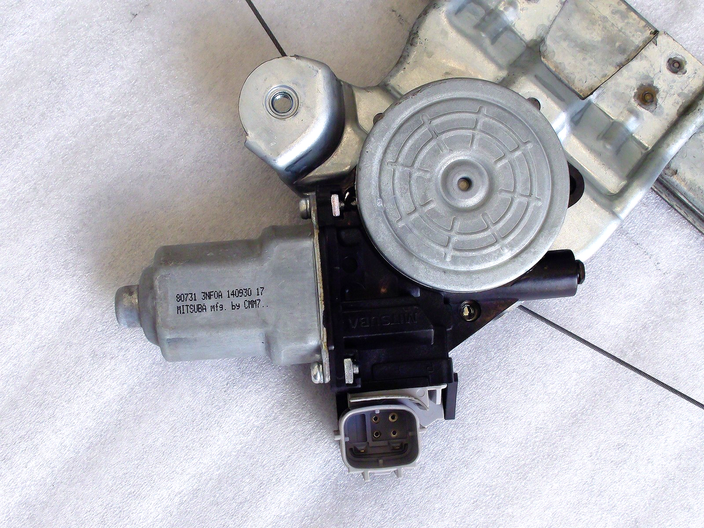 2013-2025 Nissan Leaf Right Front Window Regulator and Motor OEM