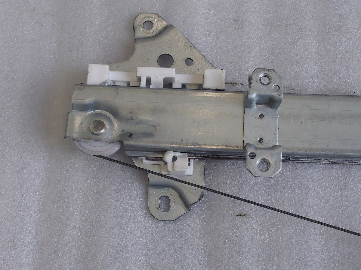 2013-2025 Nissan Leaf Right Front Window Regulator and Motor OEM 80731-3NF0A