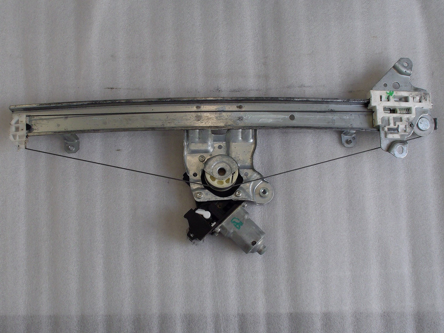 2013-2025 Nissan Leaf Right Front Window Regulator and Motor OEM