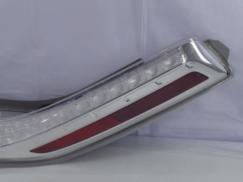 2015-2017 Nissan Leaf Right Tail Light Lamp 26550-9RB0A OEM -Used