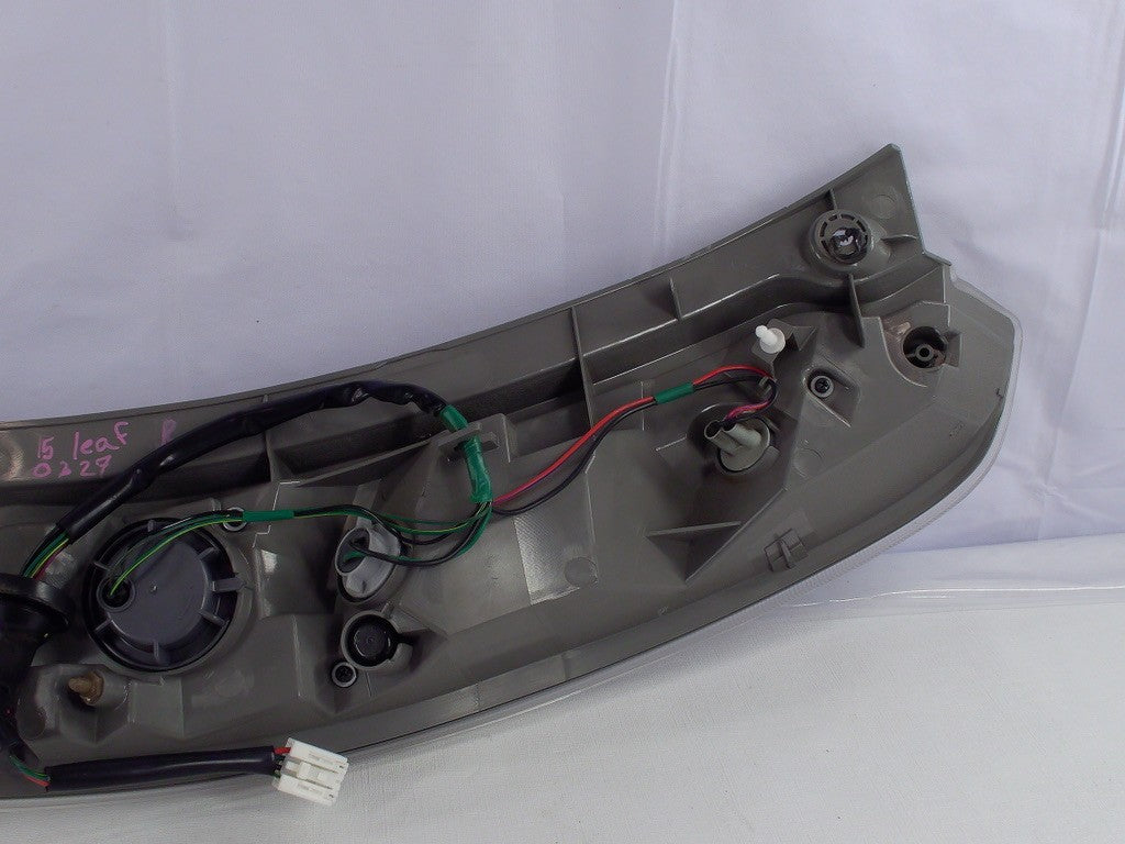2015-2017 Nissan Leaf Right Tail Light Lamp 26550-9RB0A OEM -Used
