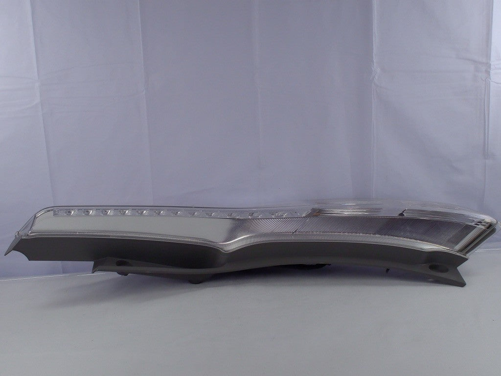 2015-2017 Nissan Leaf Right Tail Light Lamp 26550-9RB0A OEM -Used