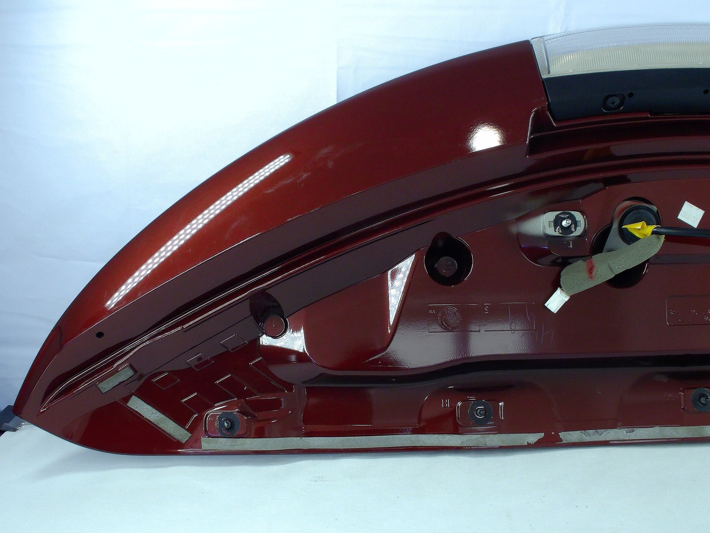 Spoiler 96032-3NF0A Fits 2013-2017 Nissan Leaf Red Color Code Naw