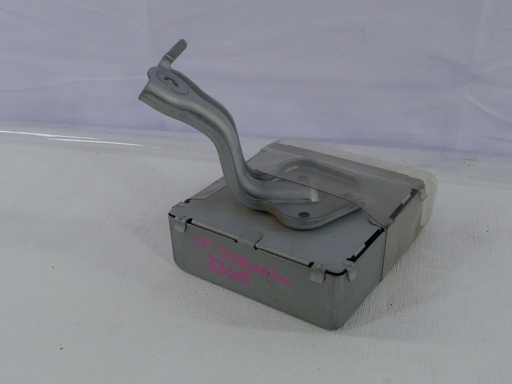 2001-2002 Toyota Sequoia Transfer Case 4WD Control Module Skid 89533-34020 OEM