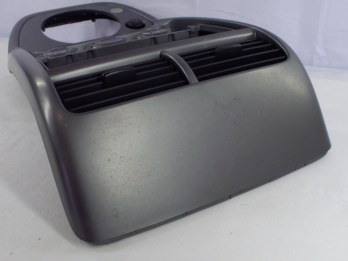 2003-2006 Honda Element Dash Center Climate Conrol & Radio Shift Bezel OEM