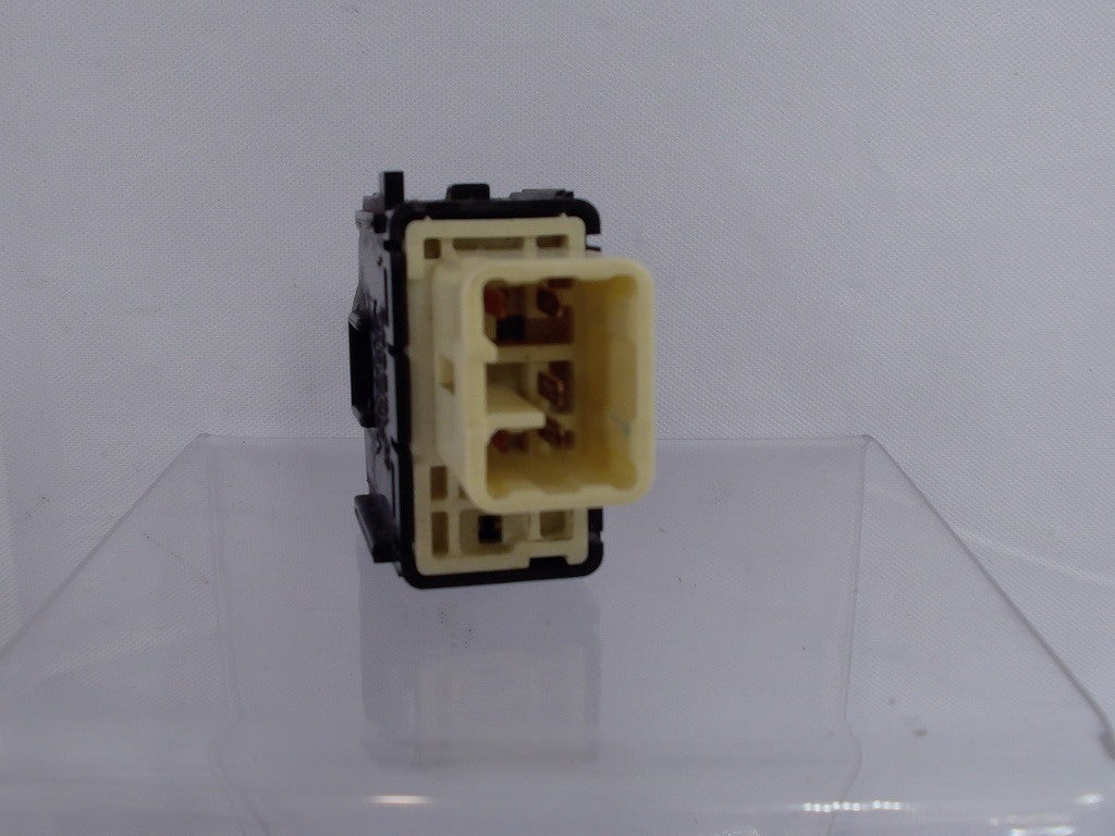 2001-2004 Toyota Sequoia Liftgate Back Rear Window Control Switch Button OEM