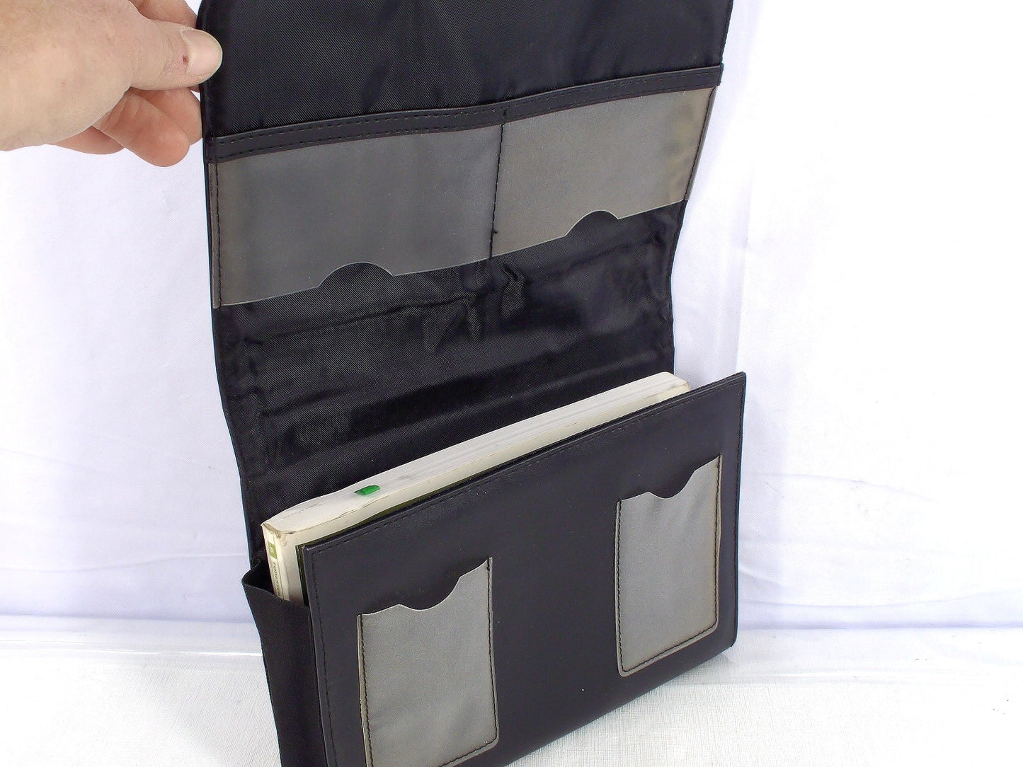 2009 Subaru Forester Owner's Manual Book with Case OEM