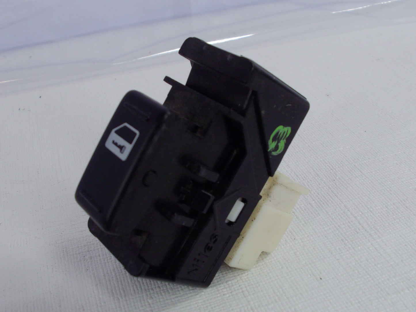 2009-2010 Subaru Forester Right Front Door Lock Switch 83078FG000 OEM