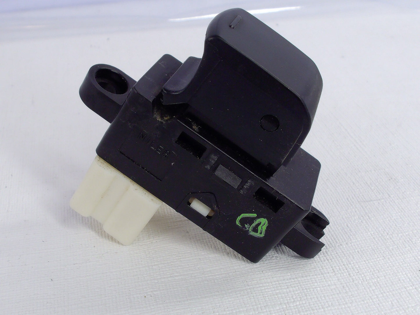 2009-2013 Subaru Forester Right Power Window Switch 83071FG110 OEM