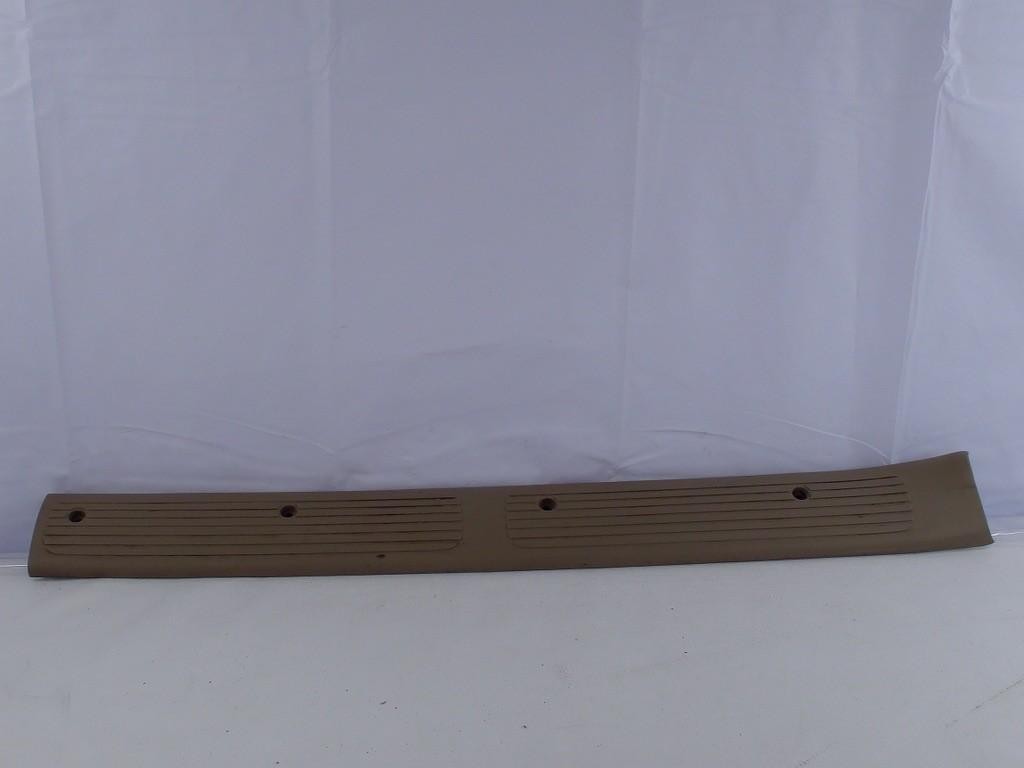 2001-2007 Toyota Sequoia Right Front Door Sill Plate Brown 679140C030B0