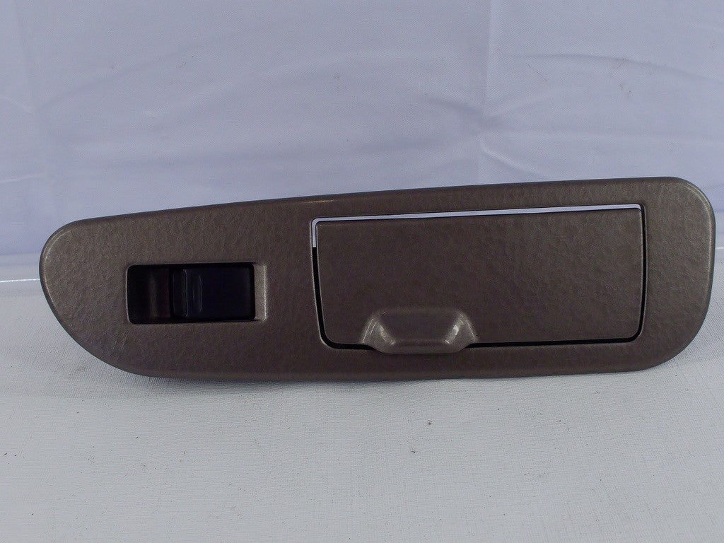 2001-2007 Toyota Sequoia Right Rear Door Window Switch & Bezel OEM