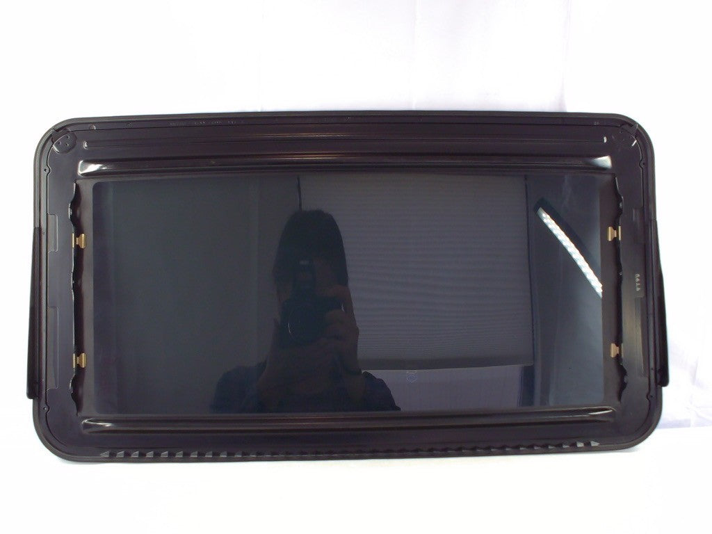 2006-2010 Infiniti M35 and M45 Sun Roof Sunroof Window Glass Factory 91210EG010