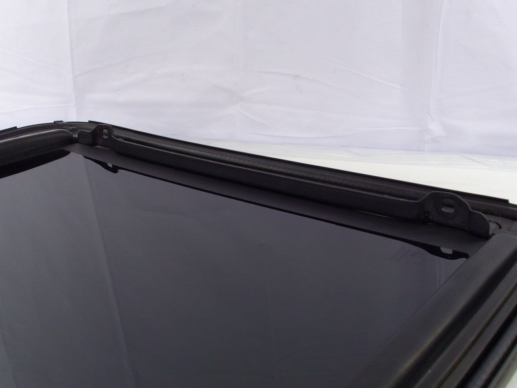 2001-2007 Toyota Sequoia Sunroof Glass Tinted Temperlite OEM 632040C010