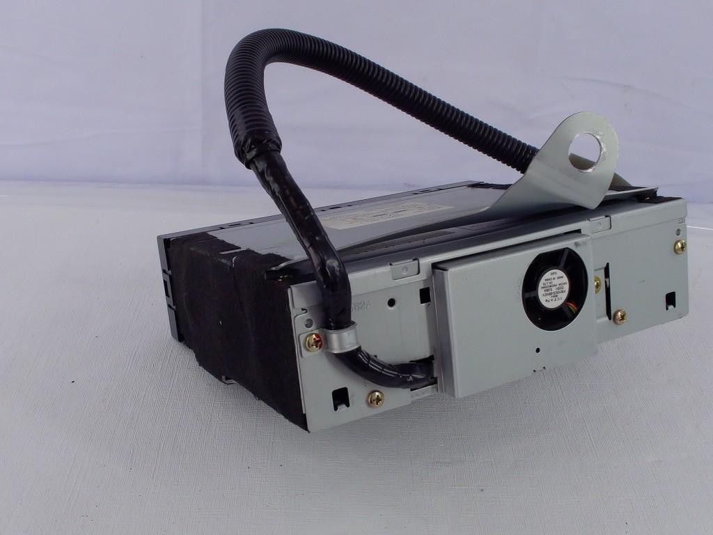 2004-2007 Toyota Sequoia DVD Video Player Genuine Part 8627034011 OEM