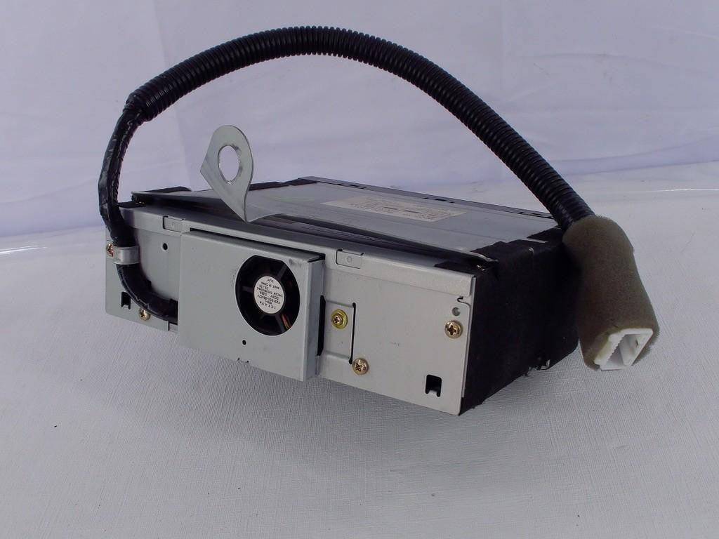2004-2007 Toyota Sequoia DVD Video Player Genuine Part 8627034011 OEM