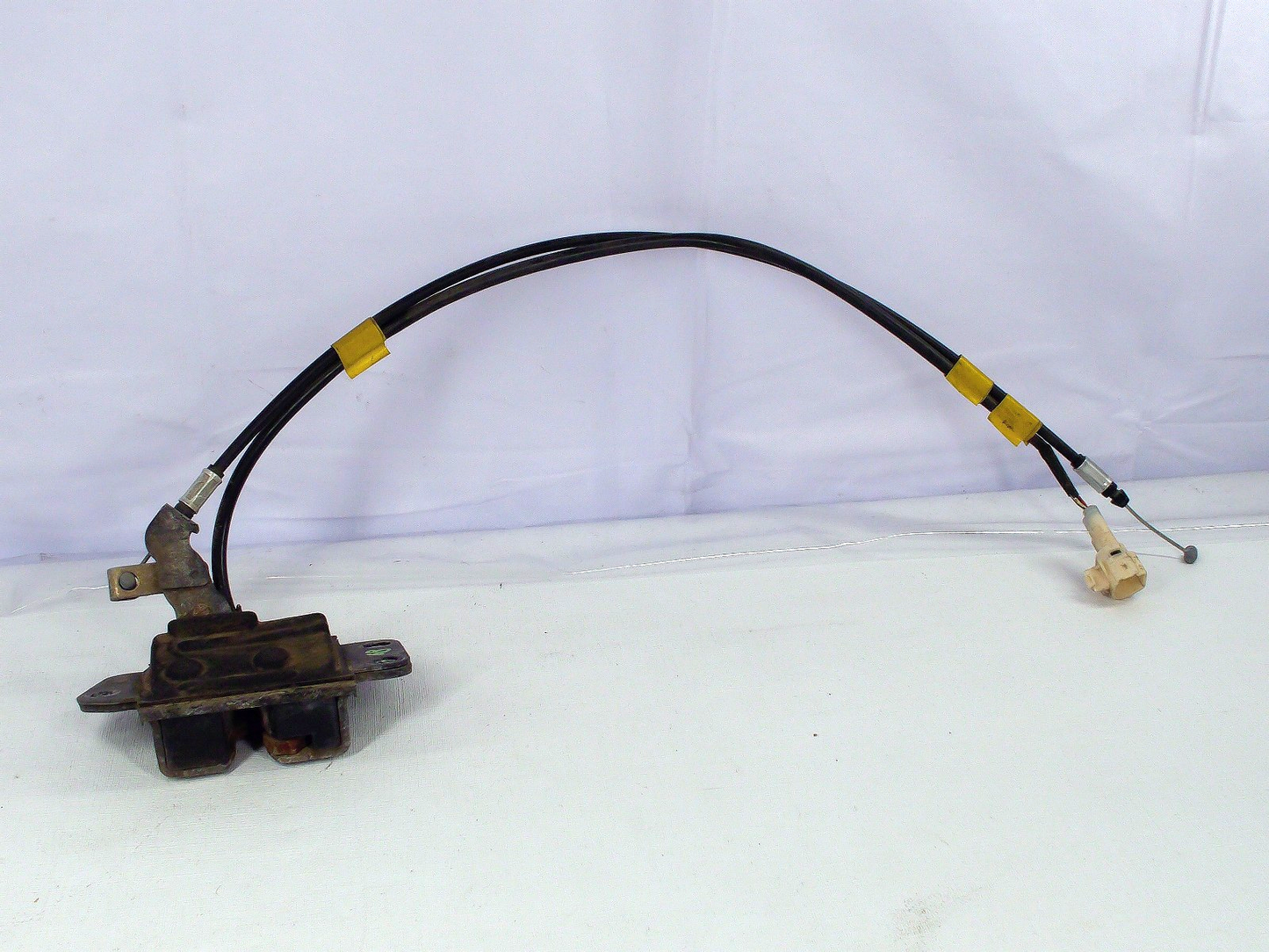 1996-2002 Toyota 4Runner Rear Trunk Tail Gate Hatch Latch Lock Actuator OEM