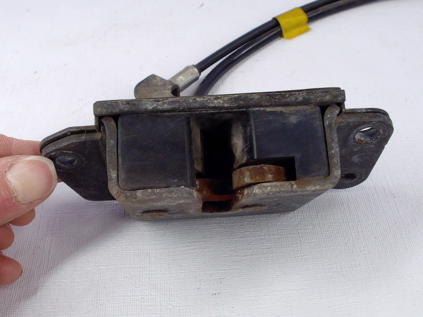 1996-2002 Toyota 4Runner Rear Trunk Tail Gate Hatch Latch Lock Actuator OEM