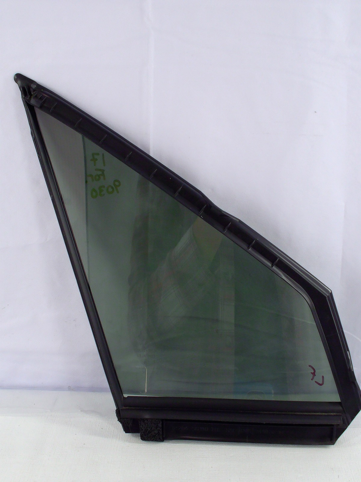 2016-2018 Subaru Forester Left-Side Front Door Partition Glass Window OEM